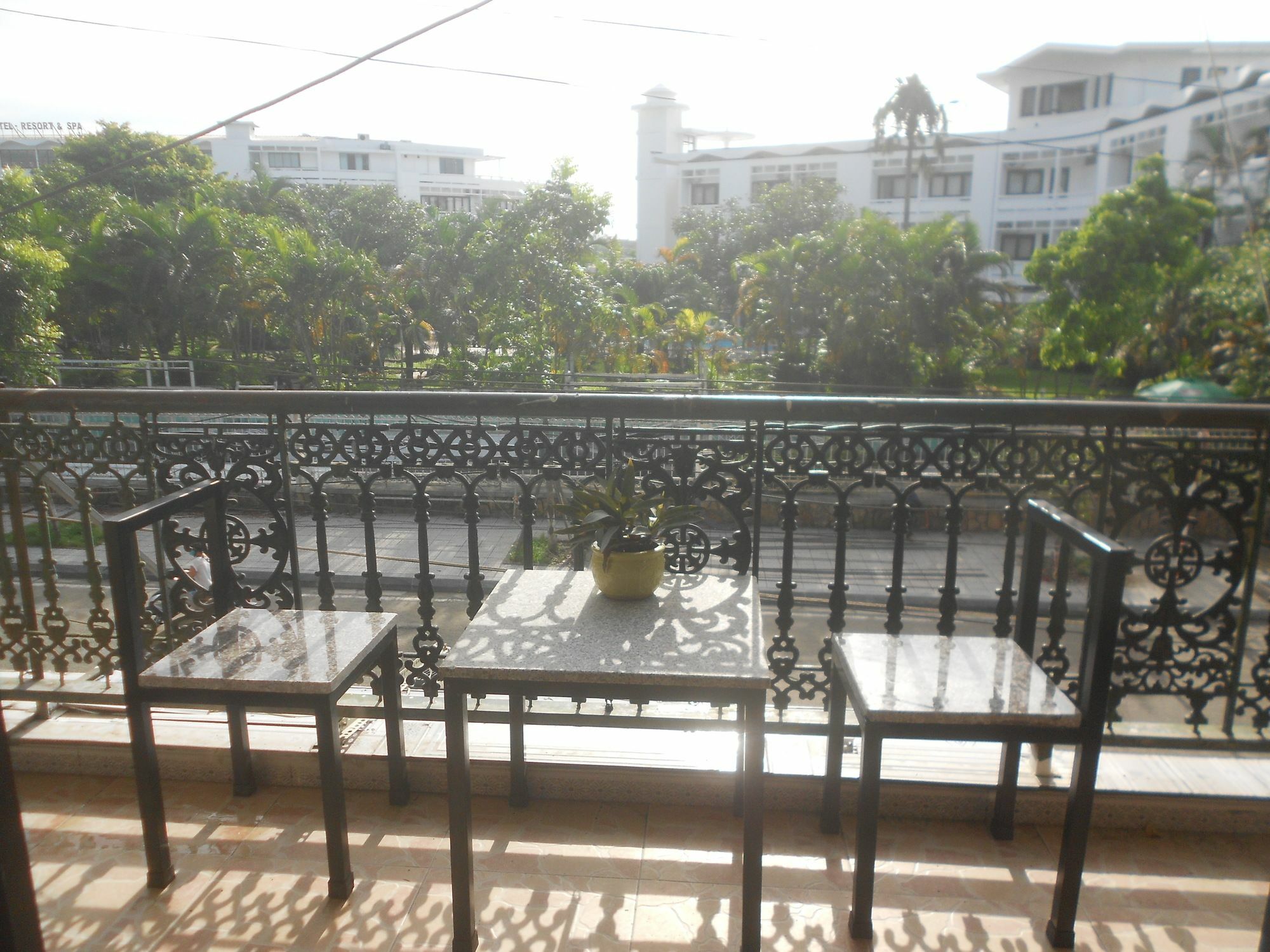 Hue Family Boutique Homestay Exterior photo